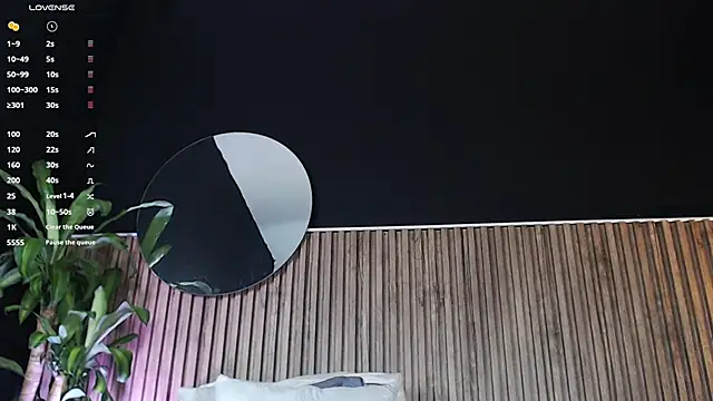 DilanJonnes  online show from December 2024 10:52:02 PM