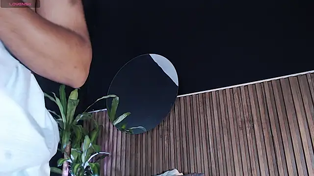 DilanJonnes  online show from December 2024 12:22:01 AM