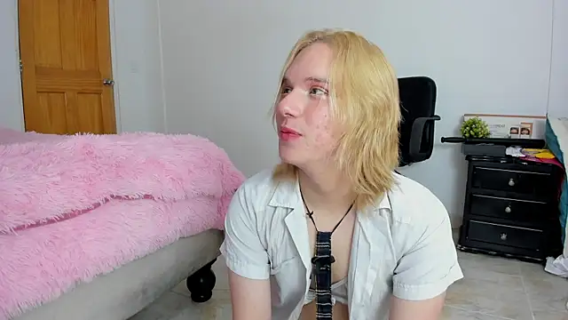 Snapshot of _Little_angel69 chatting on January 2025 02:26:01 PM  Little angel69 online show from January 2025 02:26:01 PM