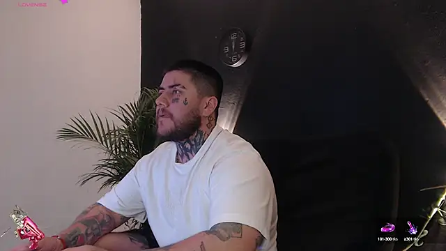 Ash gusbig online show from February 2025 02:47:02 AM