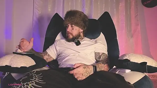 Ash gusbig online show from April 2026 03:33:02 AM