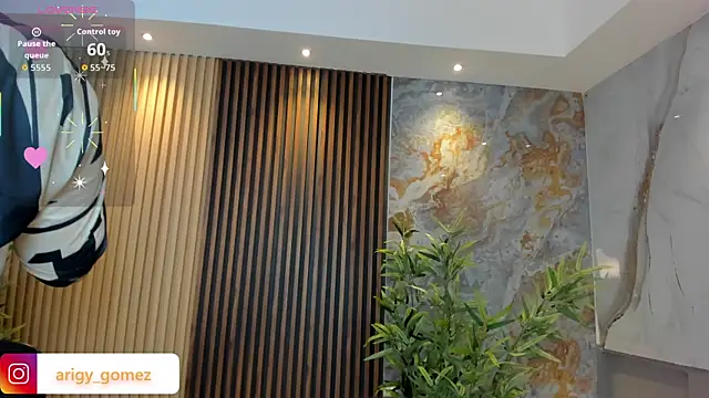 ArigyGomez online show from October 2025 09:04:01 PM