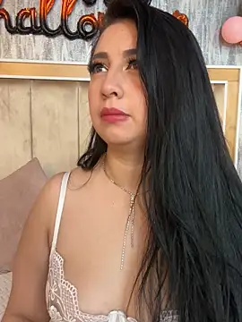 AshleeyPrincess online show from October 2025 02:18:01 PM