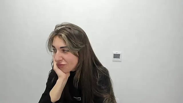 Snapshot of Summmmersky chatting on January 2025 03:18:01 PM Summmmersky online show from January 2025 03:18:01 PM