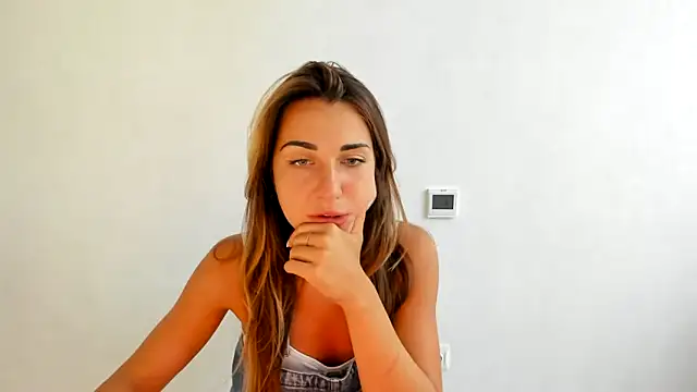 Snapshot of Summmmersky chatting on September 2025 11:55:02 AM Summmmersky online show from September 2025 11:55:02 AM