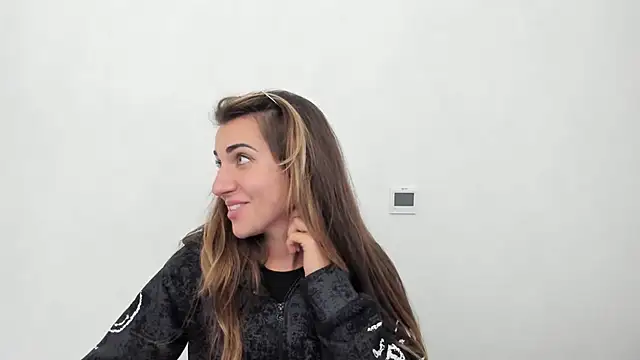 Snapshot of Summmmersky chatting on October 2025 05:14:02 PM Summmmersky online show from October 2025 05:14:02 PM