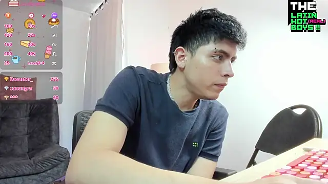 MyLatinHotBoys online show from December 2024 03:54:02 PM