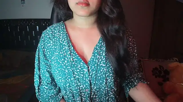 Most-Beautiful-Queen online show from October 2025 06:59:01 PM