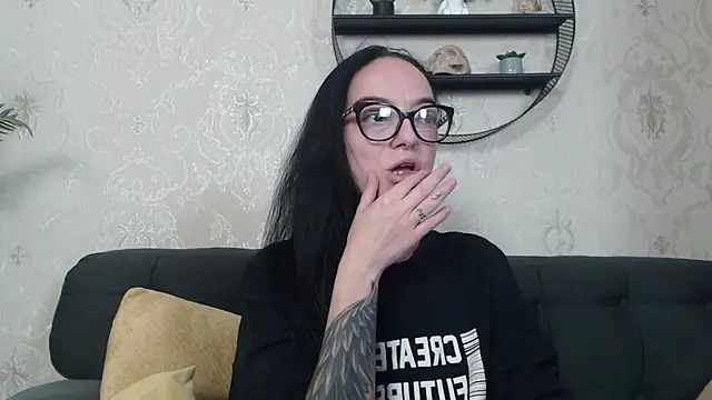 IzabelllNoir online show from November 2025 07:54:01 AM