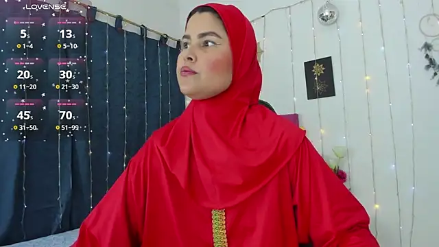 AishaAmin  online show from September 2025 12:40:02 PM