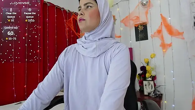 AishaAmin  online show from November 2025 02:43:02 AM