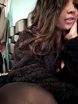 Snapshot of Anifer chatting on January 2025 03:42:01 AM Anifer online show from January 2025 03:42:01 AM