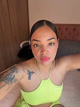 Sara LipsX online show from June 2026 07:27:02 PM