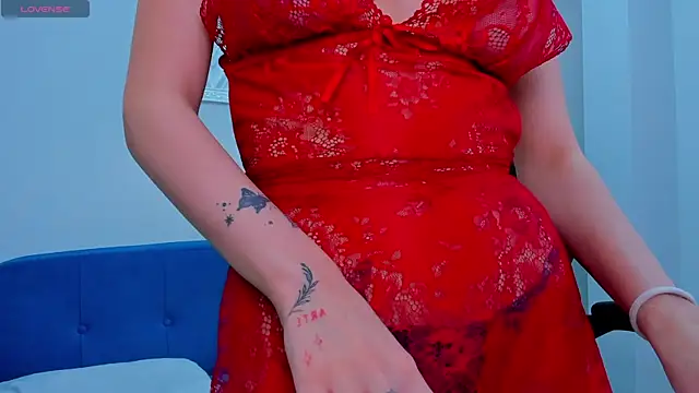 Snapshot of Angel_Sapphire_ chatting on December 2024 12:01:01 PM Angel Sapphire online show from December 2024 12:01:01 PM