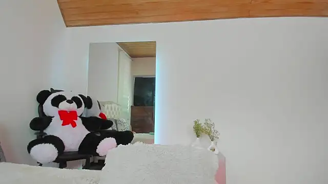 AtheneaRossi online show from March 2025 07:39:01 PM