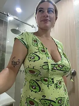 AtheneaRossi online show from April 2026 10:05:01 AM