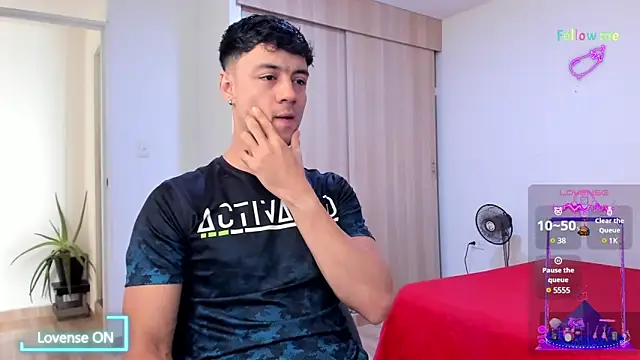 Snapshot of Sebastian-Dash chatting on December 2024 06:50:01 PM Sebastian-Dash online show from December 2024 06:50:01 PM