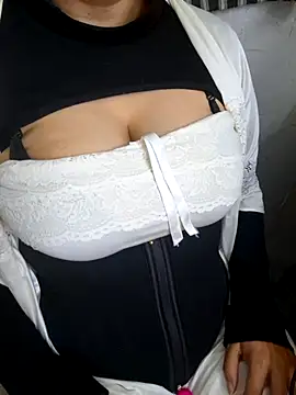 Derry Cooper online show from March 2026 03:29:02 AM