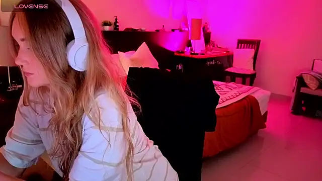 PrincessVS online show from September 2025 06:26:02 AM