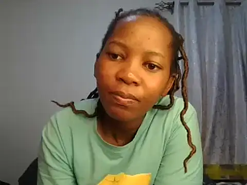 Petitiebooty online show from March 2025 05:33:02 AM