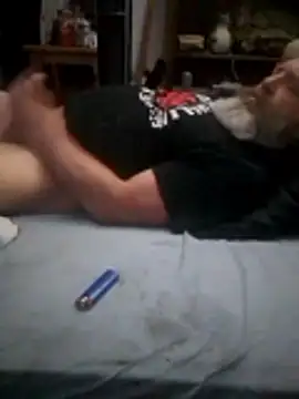 iambradz online show from November 2025 06:01:01 PM