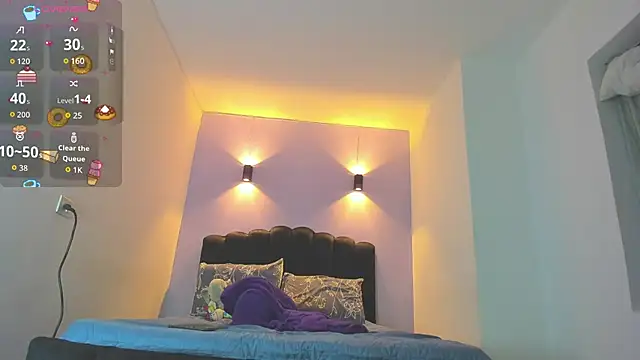 Sofia Clauss  online show from October 2025 04:13:02 AM