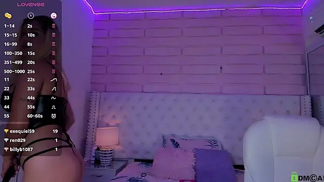 Snapshot of Yaaky_ chatting on December 2024 12:02:01 AM Yaaky online show from December 2024 12:02:01 AM