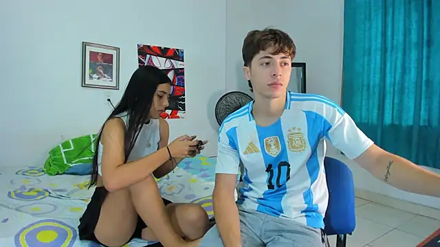 Snapshot of AlessandroDybala chatting on June 2026 01:52:01 PM AlessandroDybala online show from June 2026 01:52:01 PM