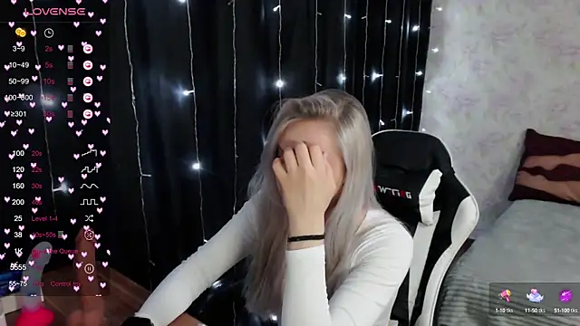 Snapshot of VikaPowers chatting on March 2025 10:38:01 PM VikaPowers online show from March 2025 10:38:01 PM