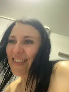 Snapshot of CuteNata chatting on January 2025 05:42:02 PM CuteNata online show from January 2025 05:42:02 PM