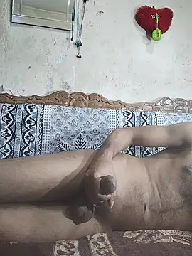 BadBoySmoker7070 online show from March 2025 11:32:01 PM