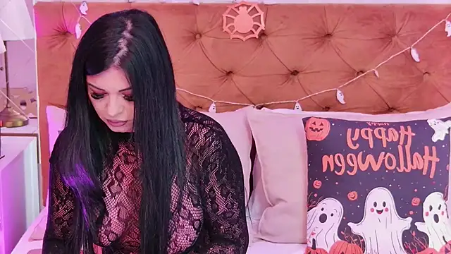 Snapshot of EmilyColle_ chatting on October 2025 05:42:02 AM EmilyColle online show from October 2025 05:42:02 AM