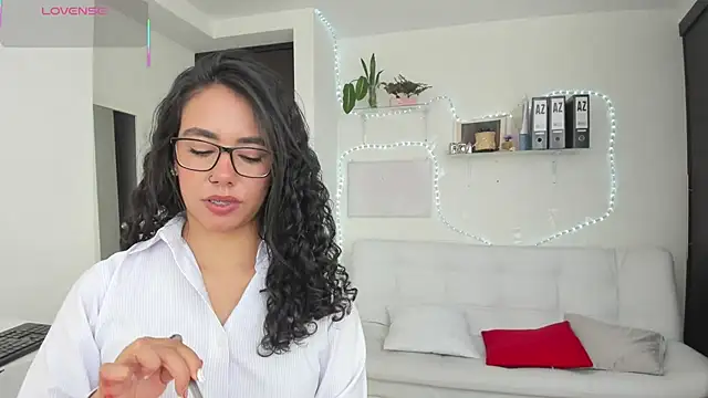 Snapshot of susana_monroy chatting on July 2026 06:42:02 PM susana monroy online show from July 2026 06:42:02 PM