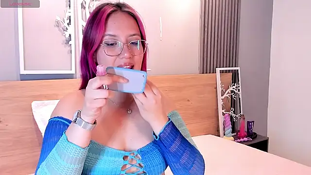 Snapshot of sweet--emily chatting on November 2025 05:07:01 AM sweet--emily online show from November 2025 05:07:01 AM