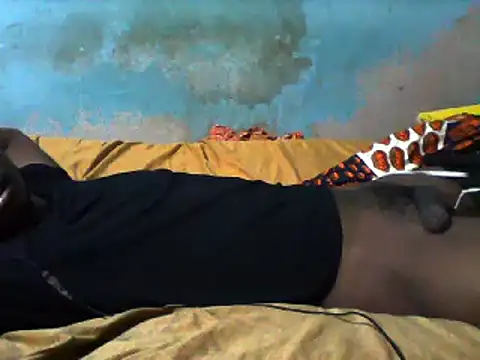 Snapshot of little__joy chatting on February 2025 12:05:02 AM little joy online show from February 2025 12:05:02 AM