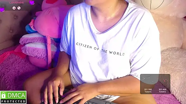 KittyHot20 online show from December 2025 02:59:02 PM