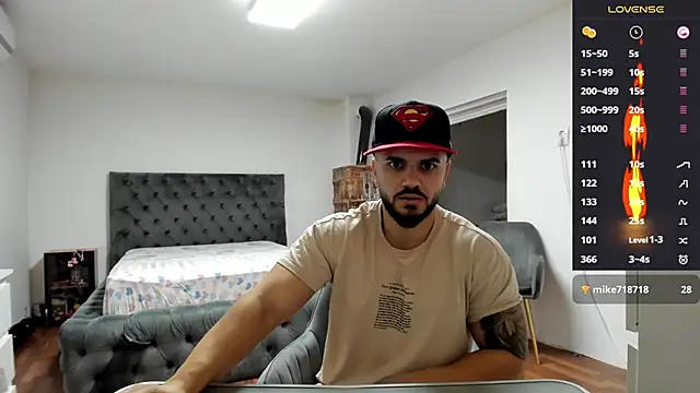 supermanboy94 online show from November 2025 06:45:02 AM