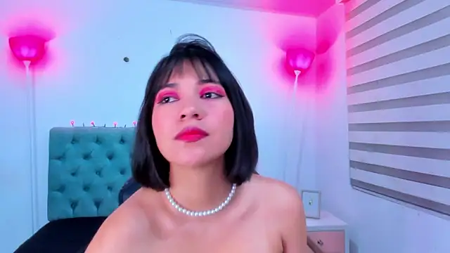 Snapshot of lina_bedoya_ chatting on January 2025 11:37:01 AM lina bedoya online show from January 2025 11:37:01 AM