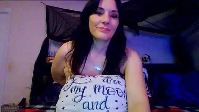 Snapshot of CrystalLakeXO chatting on July 2026 07:46:01 AM CrystalLakeXO online show from July 2026 07:46:01 AM
