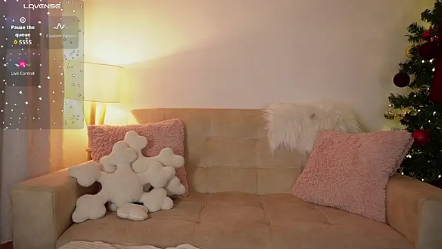 SaraParisi online show from November 2025 11:08:02 PM