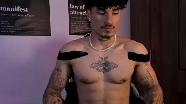 Snapshot of Thomas_Fit1 chatting on February 2026 06:57:01 PM Thomas Fit1 online show from February 2026 06:57:01 PM