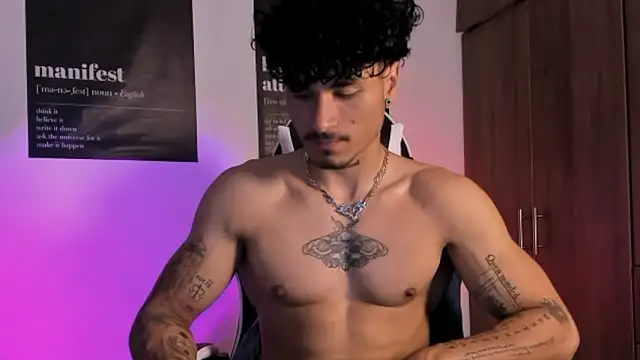 Snapshot of Thomas_Fit1 chatting on February 2026 01:14:02 AM Thomas Fit1 online show from February 2026 01:14:02 AM