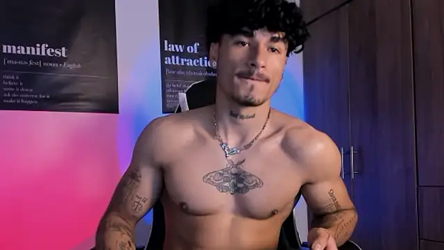 Snapshot of Thomas_Fit1 chatting on February 2026 07:08:01 AM Thomas Fit1 online show from February 2026 07:08:01 AM