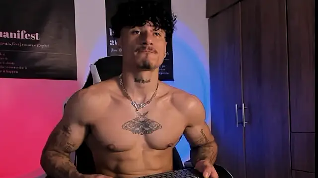 Snapshot of Thomas_Fit1 chatting on March 2026 11:51:02 PM Thomas Fit1 online show from March 2026 11:51:02 PM