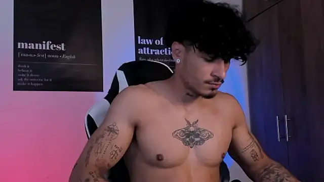 Snapshot of Thomas_Fit1 chatting on March 2026 04:56:02 PM Thomas Fit1 online show from March 2026 04:56:02 PM