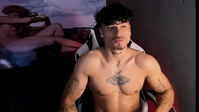 Snapshot of Thomas_Fit1 chatting on March 2026 03:43:01 AM Thomas Fit1 online show from March 2026 03:43:01 AM