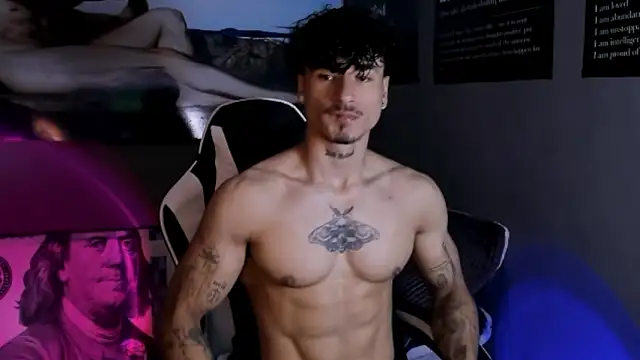 Snapshot of Thomas_Fit1 chatting on March 2026 06:07:02 PM Thomas Fit1 online show from March 2026 06:07:02 PM