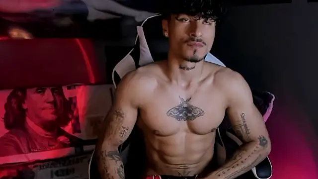 Snapshot of Thomas_Fit1 chatting on March 2026 03:19:02 AM Thomas Fit1 online show from March 2026 03:19:02 AM