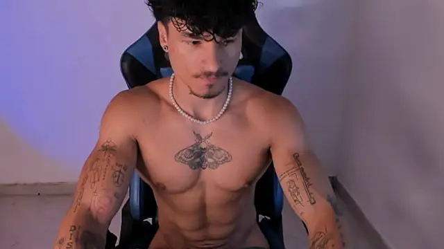 Snapshot of Thomas_Fit1 chatting on June 2026 12:50:01 PM Thomas Fit1 online show from June 2026 12:50:01 PM