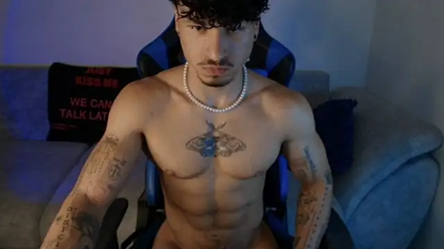 Snapshot of Thomas_Fit1 chatting on July 2026 12:48:02 AM Thomas Fit1 online show from July 2026 12:48:02 AM